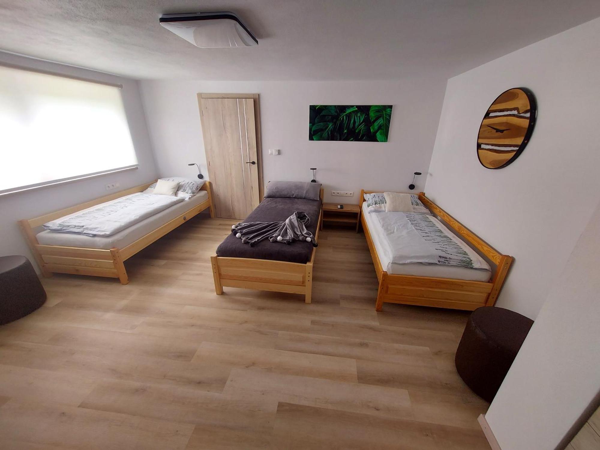 U Mna Doma Apartment Lucatin Bagian luar foto