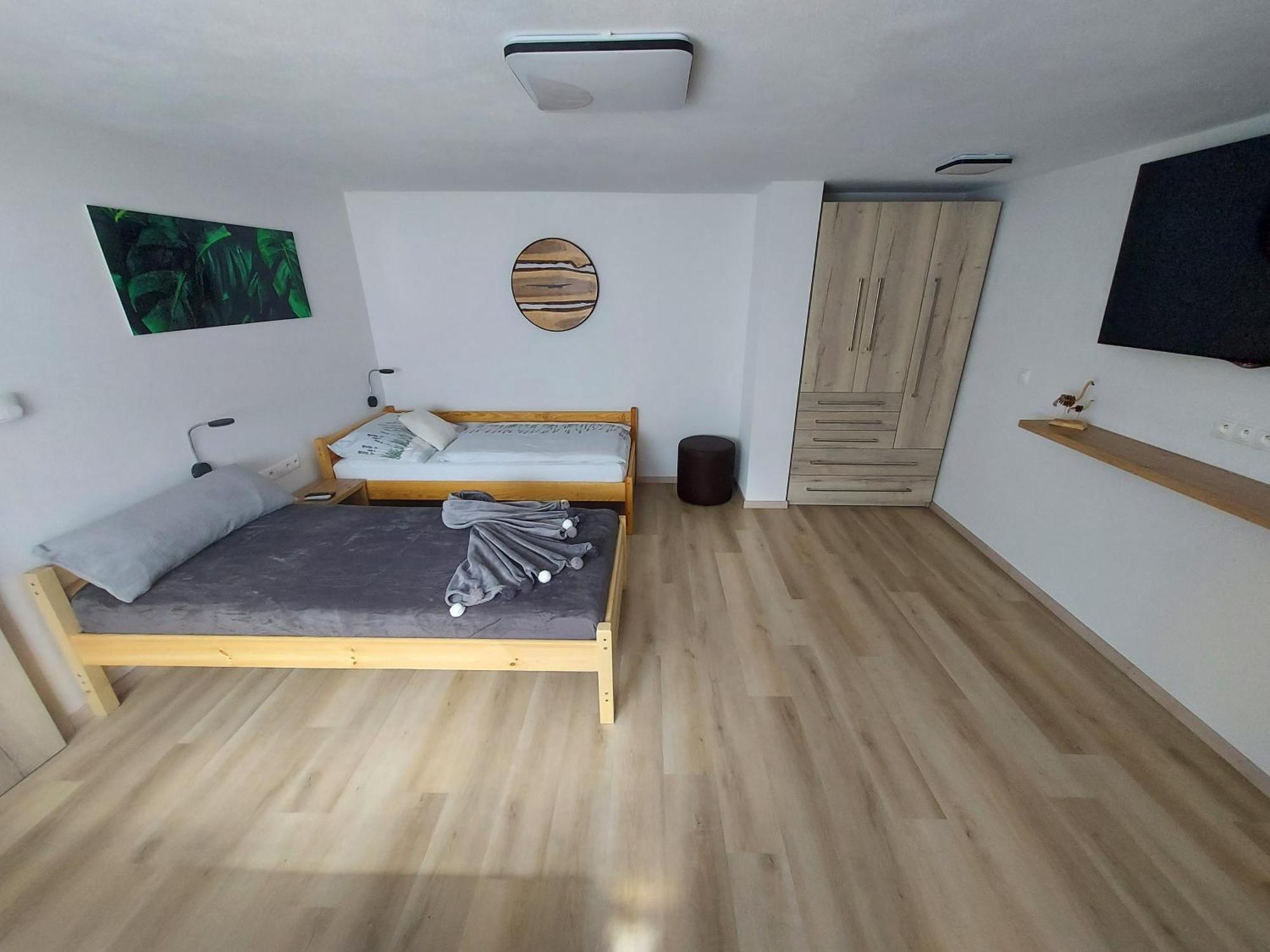 U Mna Doma Apartment Lucatin Bagian luar foto